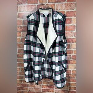 Christopher & Banks Plaid Sleeveless Women's Sherpa vest. Sz 3x